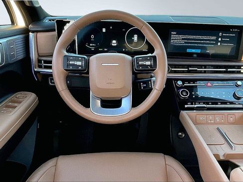 Used 2025 Hyundai Santa Fe Limited image 5