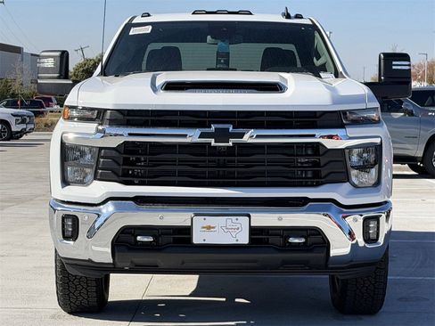 New 2026 Chevrolet Silverado 2500 LT w/ Texas Edition image 8