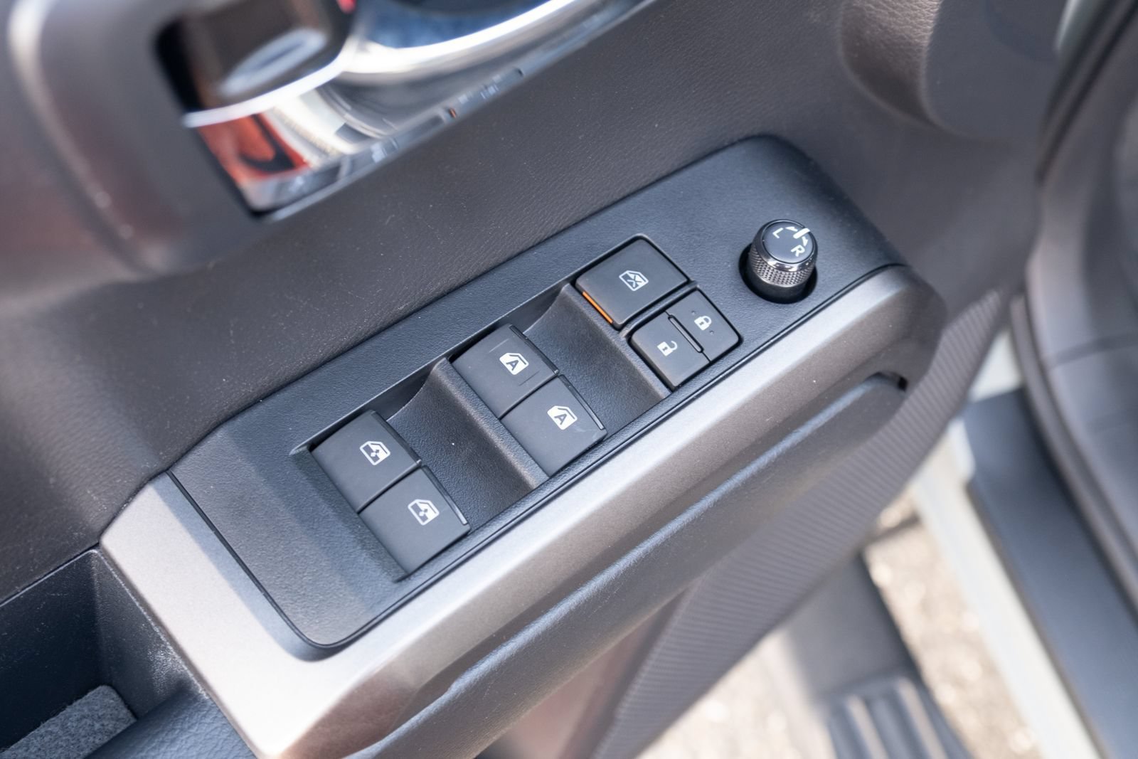 Used 2023 Toyota Tacoma TRD Off-Road AWD/4WD image 12
