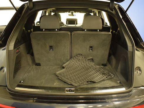 Used 2017 Audi Q7 3.0T Premium Plus image 35