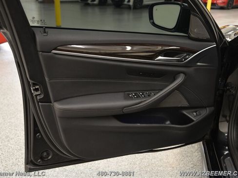Used 2023 BMW 530i w/ M Sport Package RWD image 43