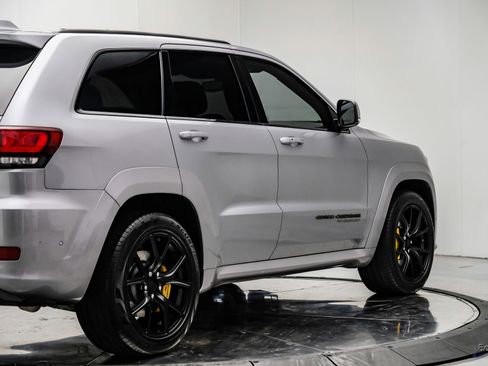 Used 2018 Jeep Grand Cherokee Trackhawk image 18