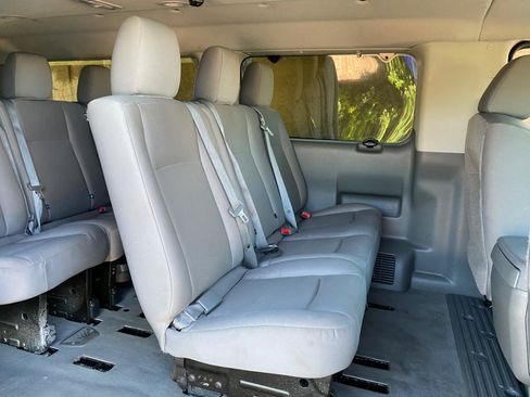 Used 2017 Nissan NV 3500 SV w/ SV Technology Package image 31