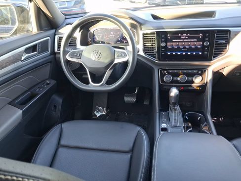Certified 2023 Volkswagen Atlas Cross Sport SE w/ Black Wheel Package FWD image 10