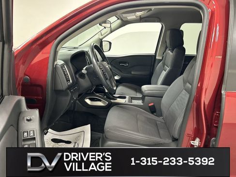 Used 2024 Nissan Frontier SV w/ SV Convenience Package AWD/4WD image 9