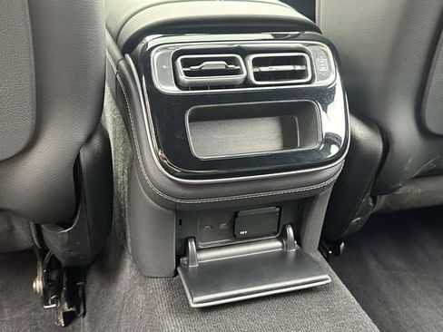 Used 2022 Mercedes-Benz S 580 4MATIC Sedan image 17