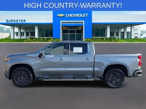 Used 2020 Chevrolet Silverado 1500 High Country w/ Technology Package image 8