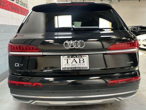 Used 2022 Audi Q7 3.0T Premium Plus w/ Premium Plus Package AWD/4WD image 4
