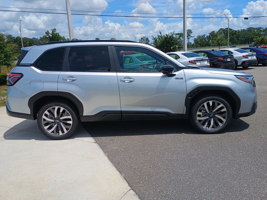 New 2026 Subaru Forester Touring AWD/4WD image 4