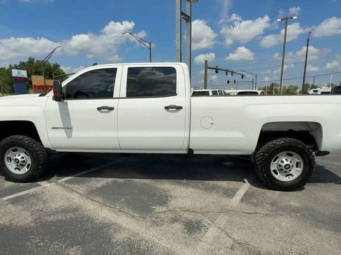 Used 2019 Chevrolet Silverado 2500 W/T w/ Snow Plow Prep Package AWD/4WD image 5