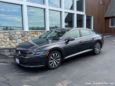 Used 2019 Volkswagen Arteon SE FWD image 1