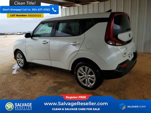 Used 2020 Kia Soul LX image 3