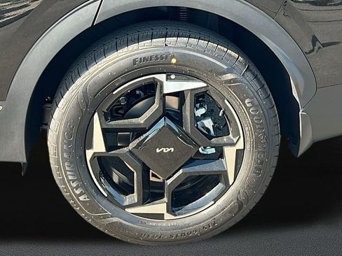 New 2026 Kia Sportage EX image 4