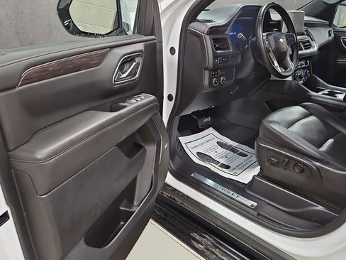Used 2024 Chevrolet Tahoe LT AWD/4WD image 11