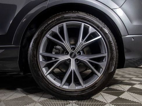 Used 2023 Audi Q8 Prestige image 40