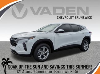 New 2025 Chevrolet Trax LS w/ LS Convenience Package image 1