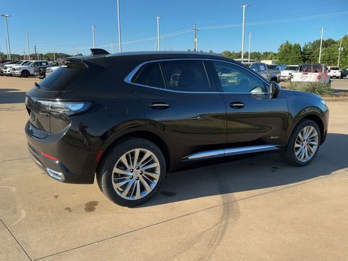 New 2025 Buick Envision Avenir image 8