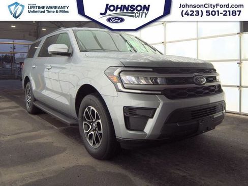Used 2024 Ford Expedition Max XLT image 1