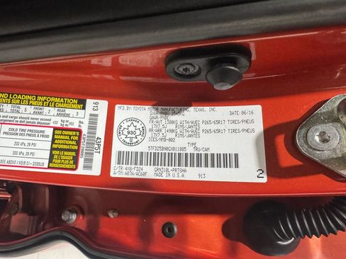 Used 2016 Toyota Tacoma TRD Sport AWD/4WD image 39