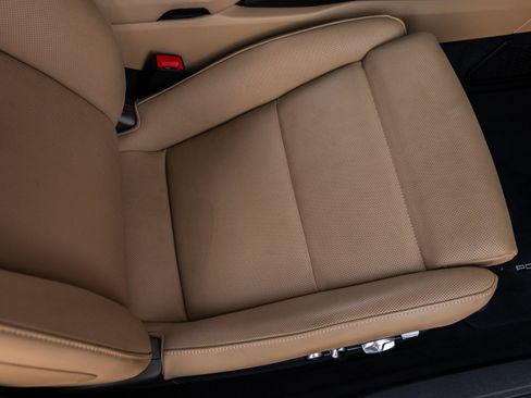 Certified 2019 Porsche 911 Targa 4S image 42