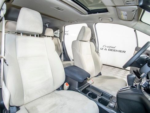 Used 2015 Honda CR-V EX image 16
