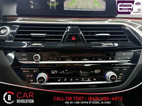 Used 2018 BMW 530e xDrive w/ M Sport Package 2 AWD/4WD image 24