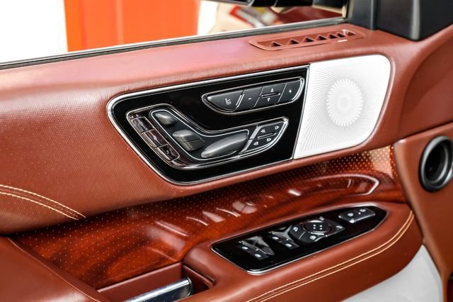 Used 2018 Lincoln Navigator Black Label w/ Cargo Package AWD/4WD image 47