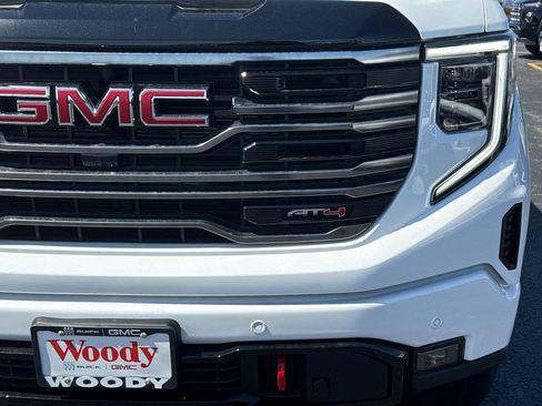 New 2026 GMC Sierra 1500 AT4 w/ AT4 Premium Package AWD/4WD image 11