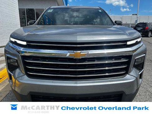 New 2026 Chevrolet Traverse LT w/ Driver Confidence Package FWD image 7