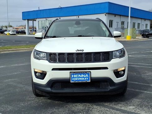 Used 2020 Jeep Compass Latitude image 2