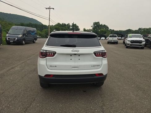 Used 2022 Jeep Compass Limited AWD/4WD image 9