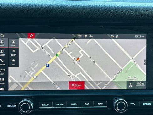 Used 2020 Porsche Macan image 19