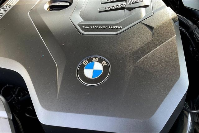Used 2025 BMW 230i Coupe w/ M Sport Package RWD image 33
