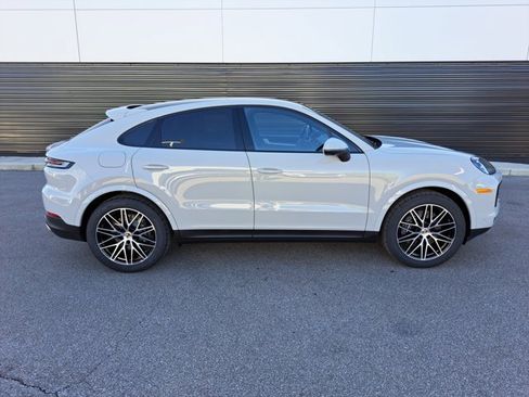 Used 2026 Porsche Cayenne Coupe image 8
