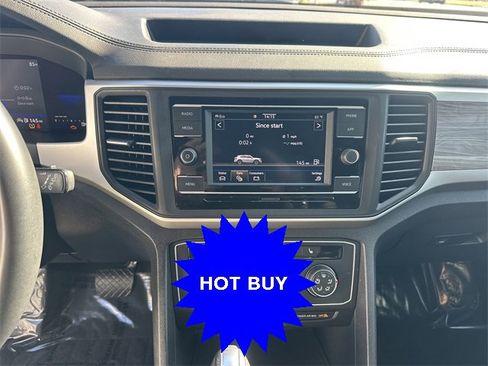 Certified 2022 Volkswagen Atlas Cross Sport SE image 19