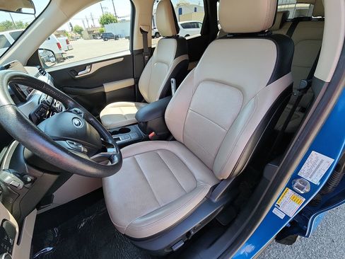 Used 2020 Ford Escape SEL FWD image 13