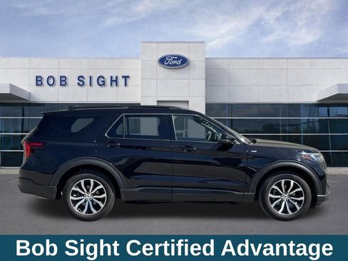 Used 2025 Ford Explorer ST-Line image 3