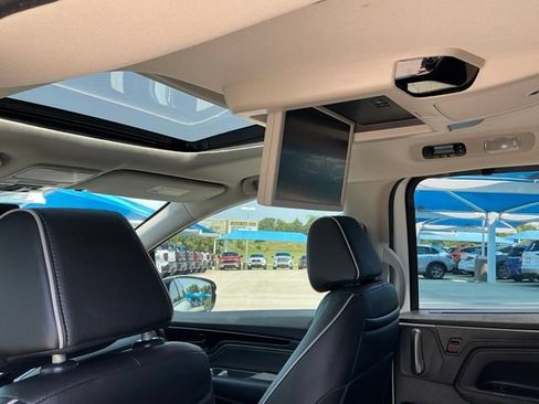 Used 2025 Honda Odyssey Elite image 11