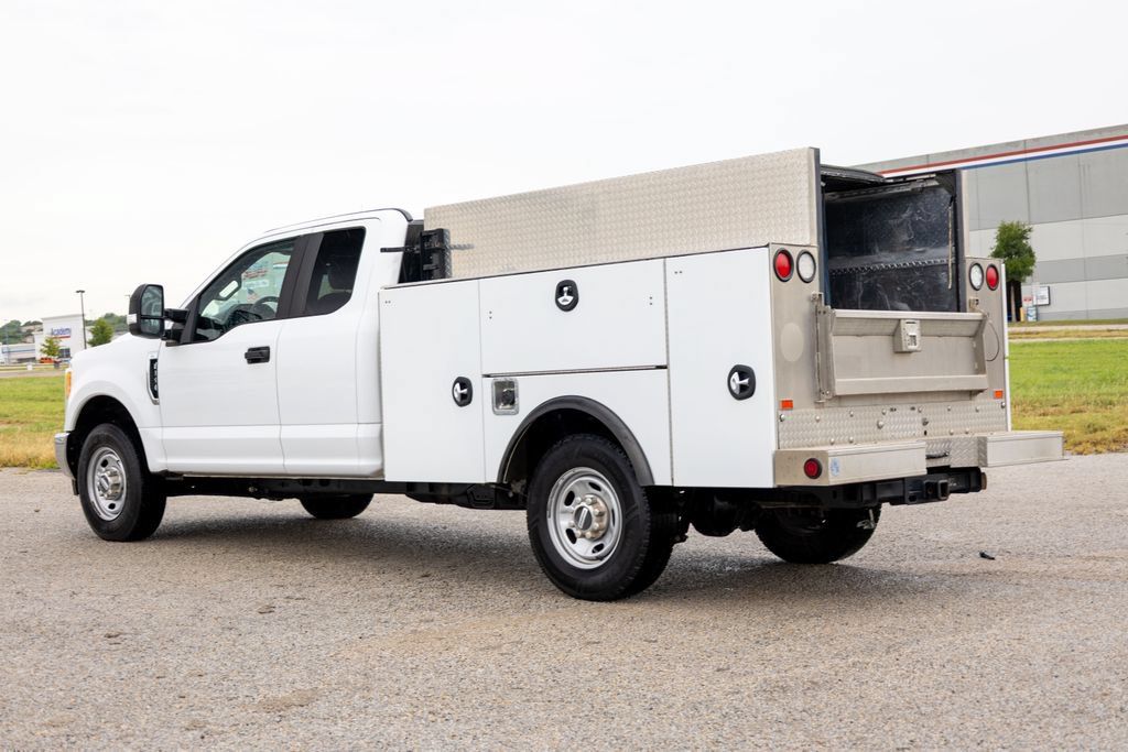 Used 2017 Ford F350 XL RWD image 5