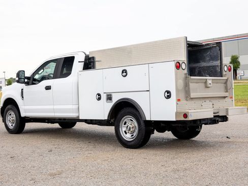 Used 2017 Ford F350 XL RWD image 5