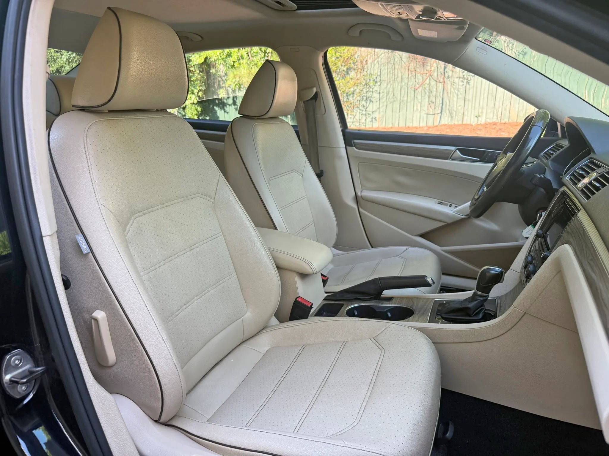 Used 2016 Volkswagen Passat 1.8T SE FWD image 26