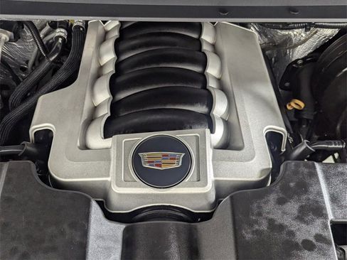 Used 2018 Cadillac Escalade Platinum image 10