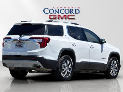 Used 2023 GMC Acadia SLT w/ Technology Package AWD/4WD image 4