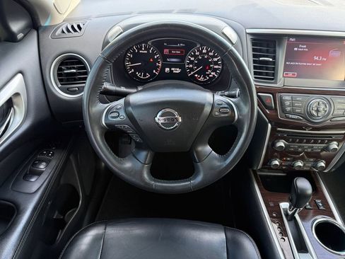 Used 2015 Nissan Pathfinder SL w/ SL Premium Package FWD image 14