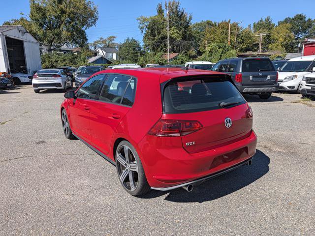 Used 2015 Volkswagen GTI SE FWD image 8