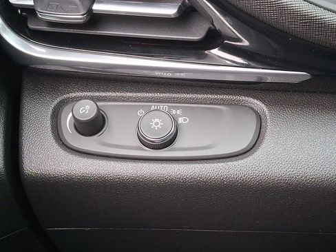 Certified 2024 Buick Envista Sport Touring w/ Convenience I Package image 22