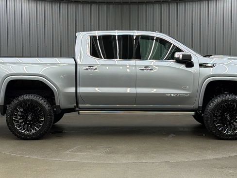 Used 2026 GMC Sierra 1500 Denali Ultimate AWD/4WD image 6