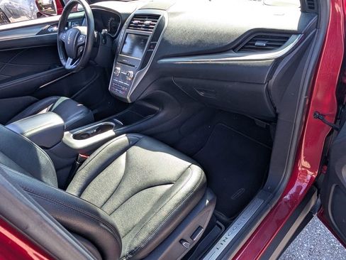 Used 2015 Lincoln MKC FWD image 17