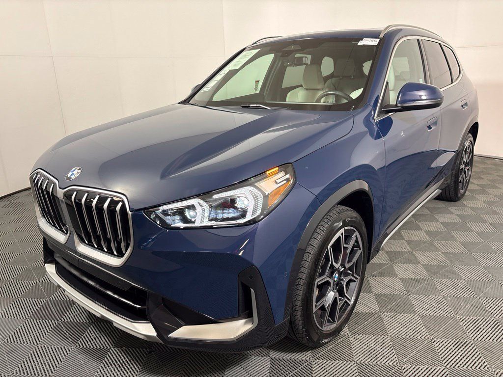 Used 2026 BMW X1 xDrive28i w/ Convenience Package AWD/4WD image 2