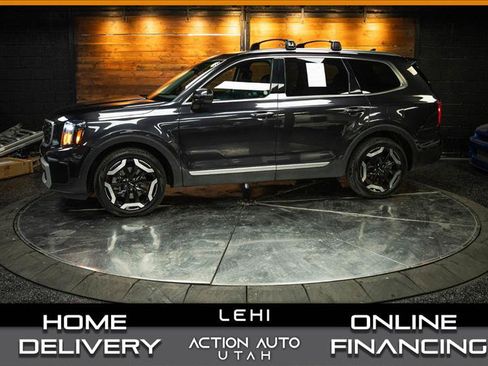 Used 2025 Kia Telluride S AWD/4WD image 1